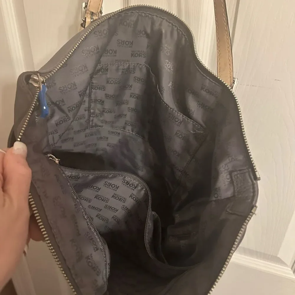 Micheal Kors Tote Mk Pebbled  leather Purse shoulder bag - Picture 7 of 15